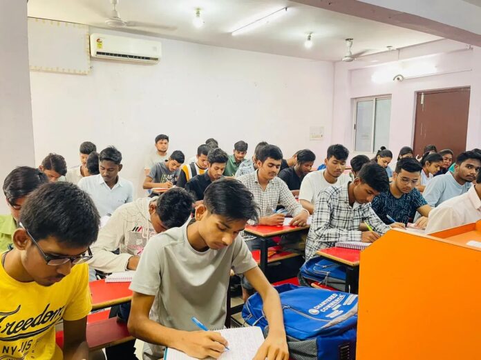12वीं के बाद कॉमर्स छात्रों के लिए करियर विकल्प