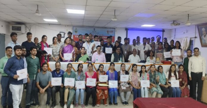 पटना टीपीएस कॉलेज में भू-जल संरक्षण प्रशिक्षण कार्यक्रम में उपस्थित विशेषज्ञ